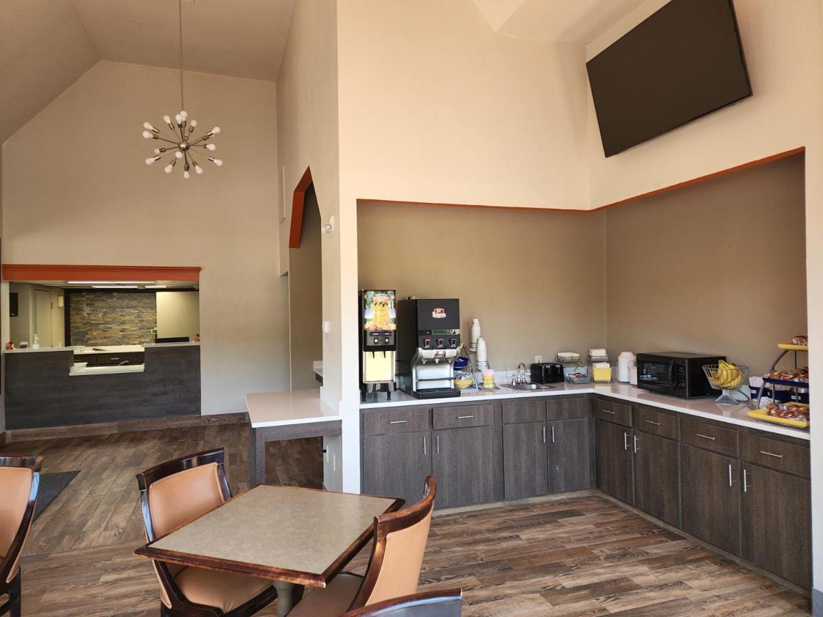 Days Inn By Wyndham Clemson Exterior foto
