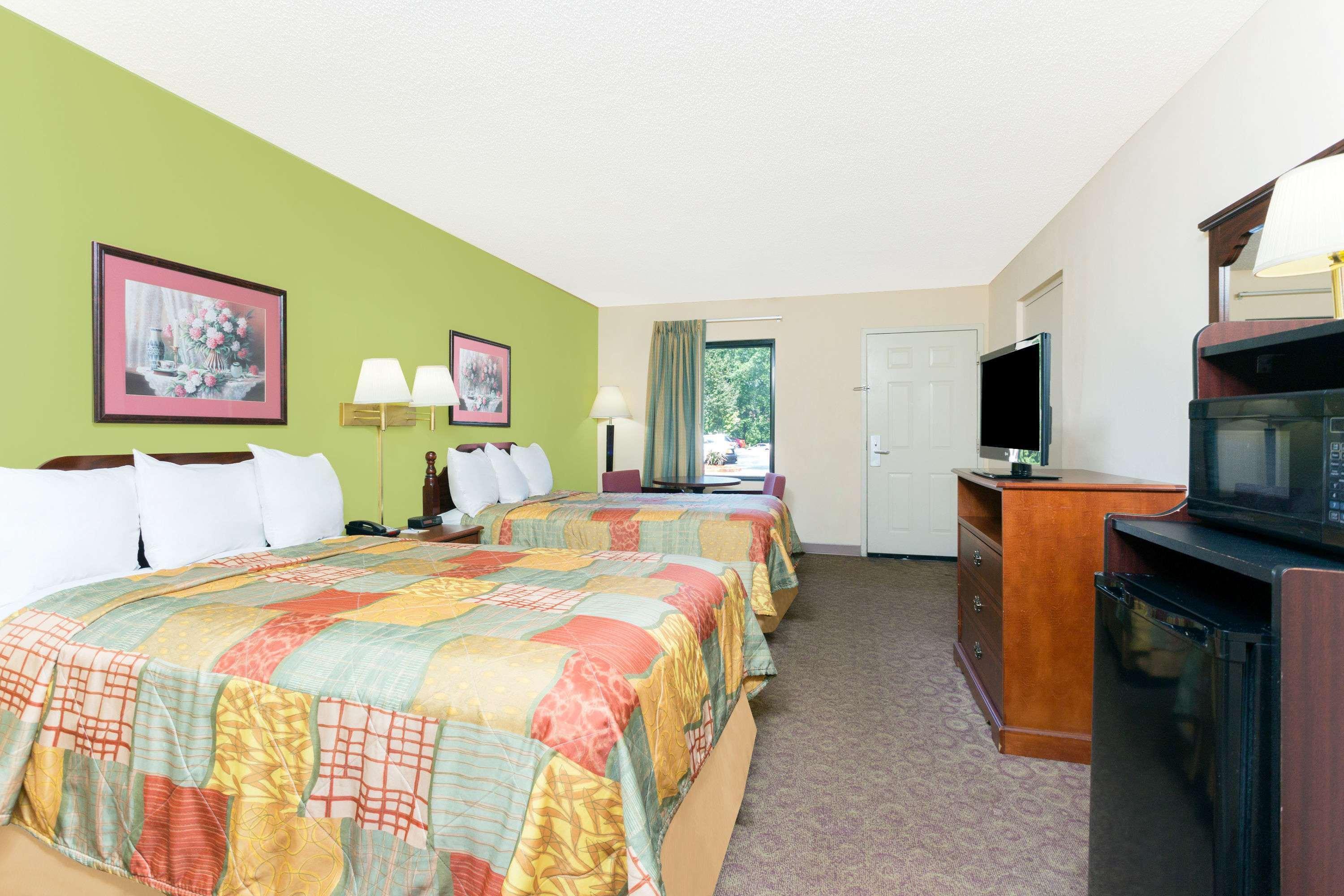 Days Inn By Wyndham Clemson Exterior foto